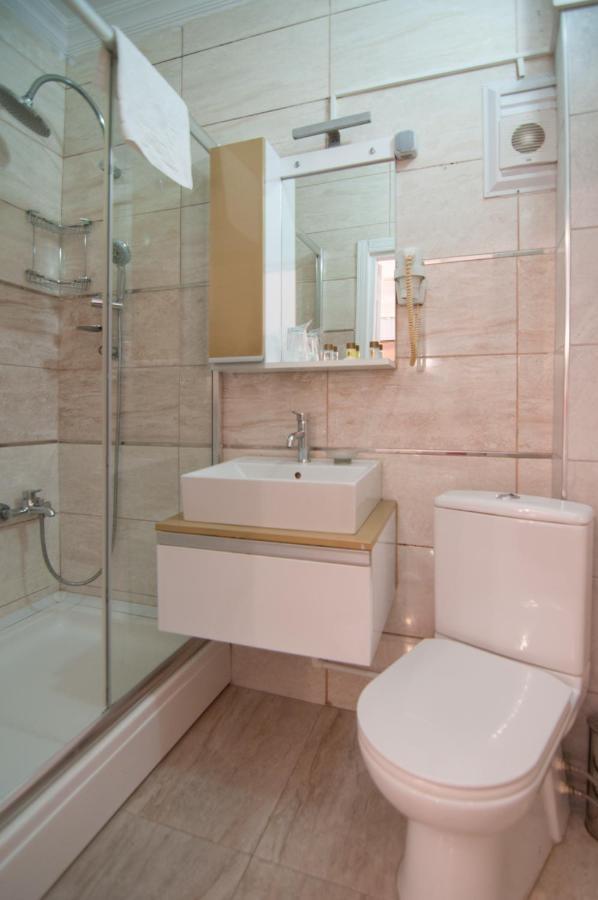 Genius Hotel Стамбул Екстер'єр фото