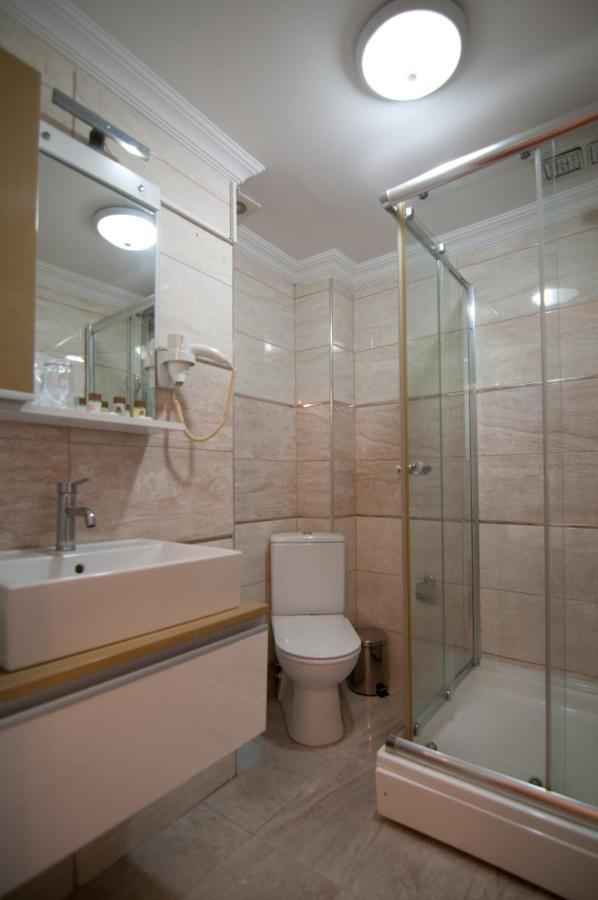 Genius Hotel Стамбул Екстер'єр фото